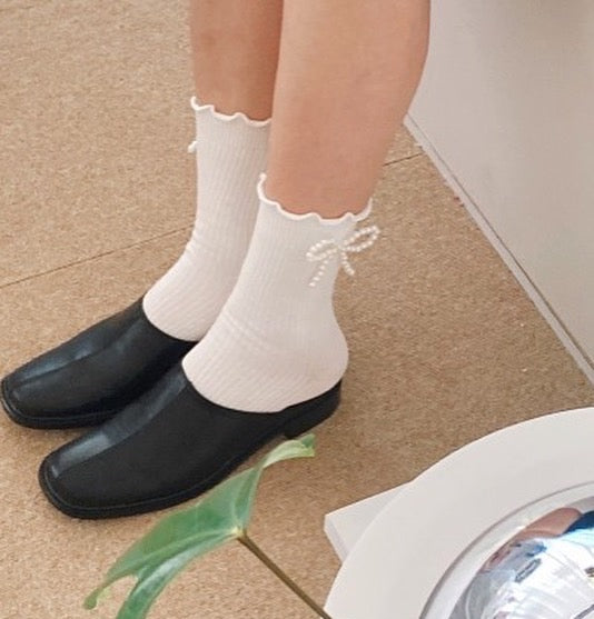 Pearl Ribbon Socks