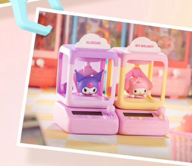 Sanrio Mini Crane Game Figures – Light & Spin Display Series