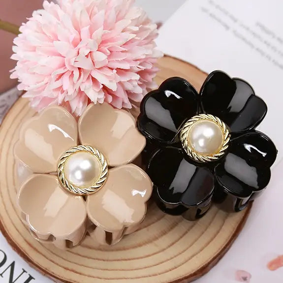 [SALE] Glossy Flower Hair Claw Clip with Pearl  – Elegant