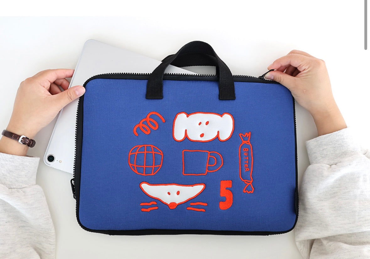 Romane 13” wide laptop pouch with handle